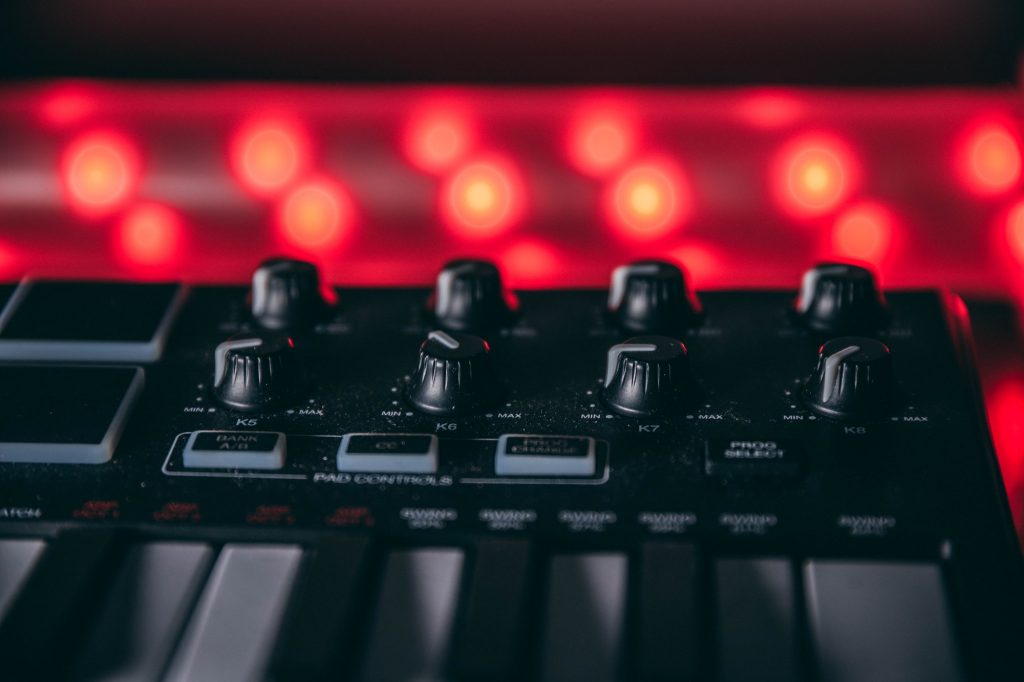 Best Midi Keyboards for Making Music at Home in 2021